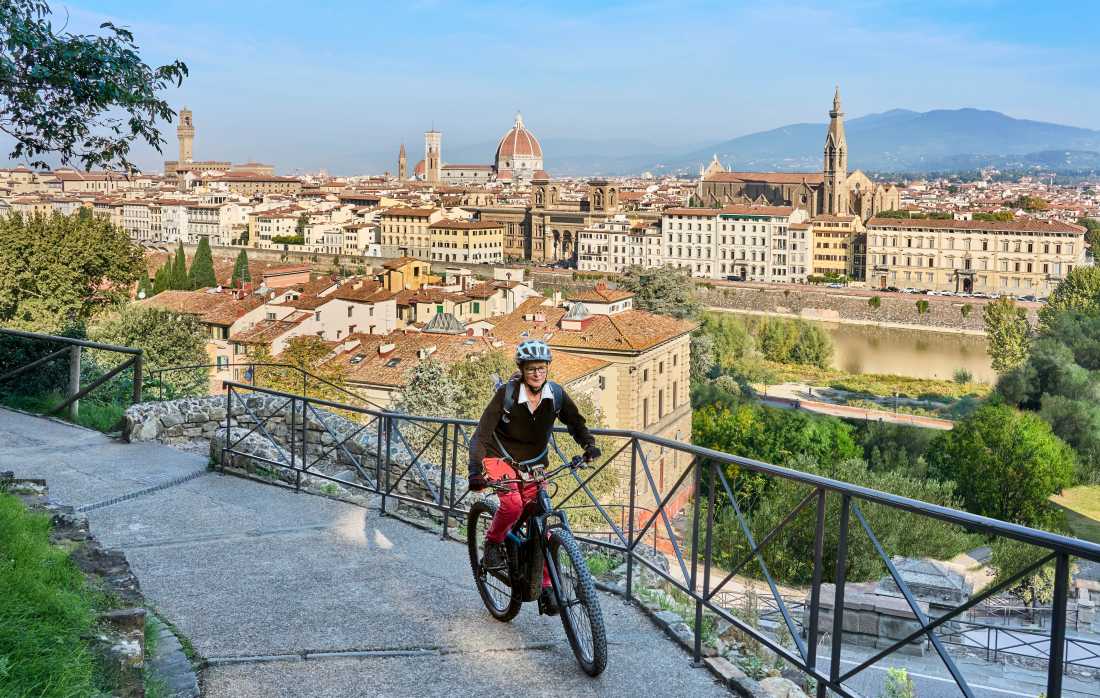 Cycle through the beautiful city of Florence